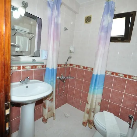 Defne & Zevkim Hotel apartamentowy Marmaris