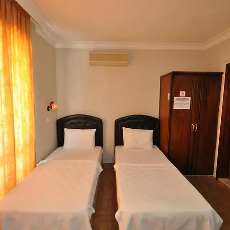 Defne & Zevkim Hotel apartamentowy Marmaris