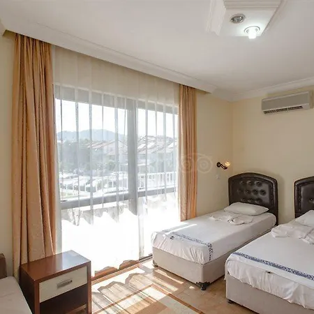 Hotel apartamentowy Defne & Zevkim 2*