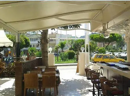 Defne & Zevkim Hotel apartamentowy Marmaris